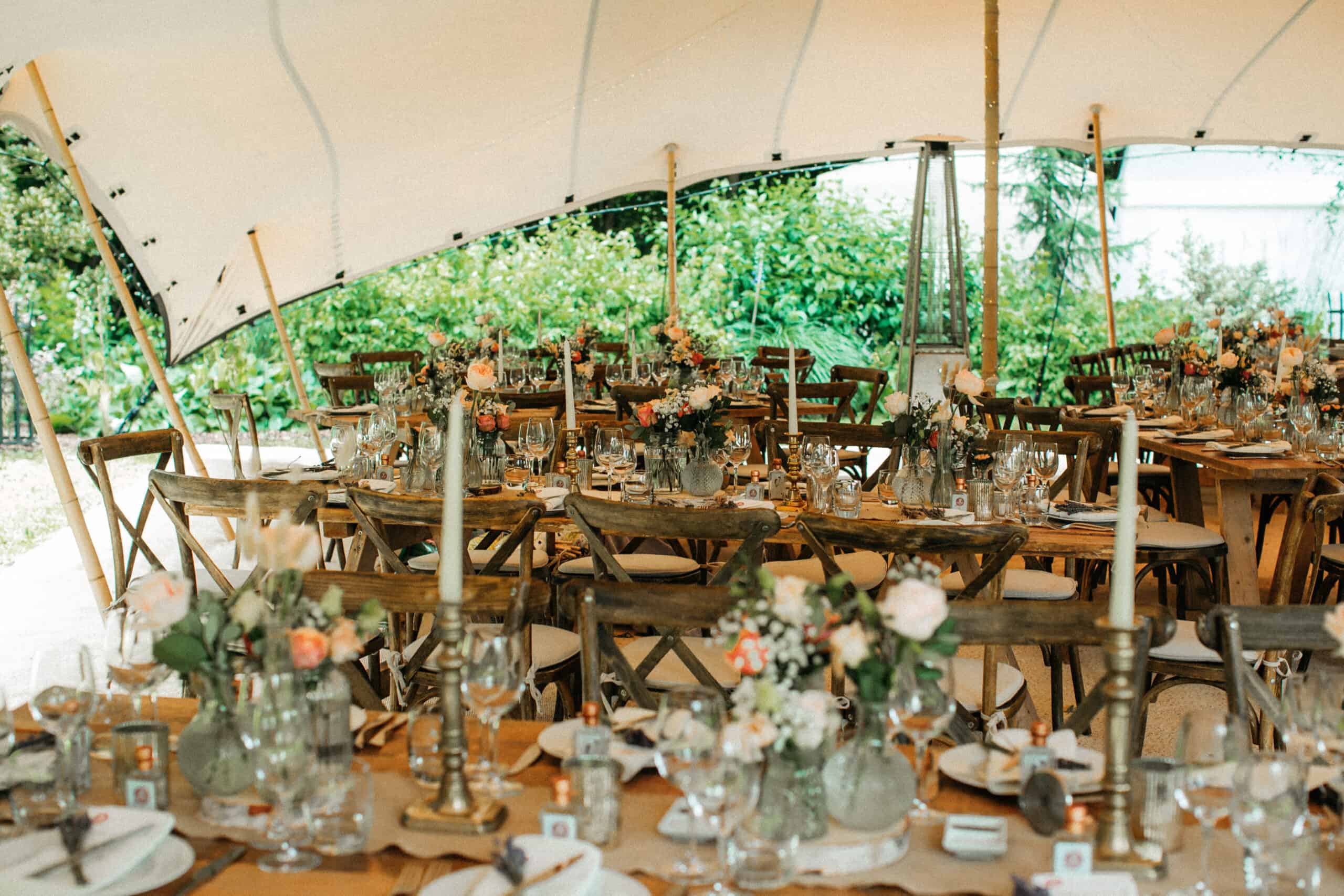 Glorious Outdoor Ceremony & Stretch Tent Wedding